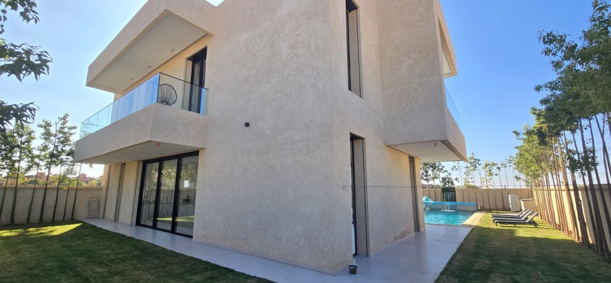 PHOTO-2025-12-11-12-06-43-1