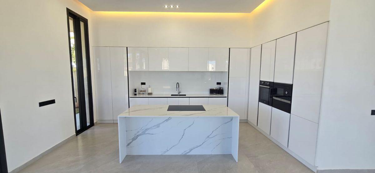 PHOTO-2025-12-11-12-06-47-2