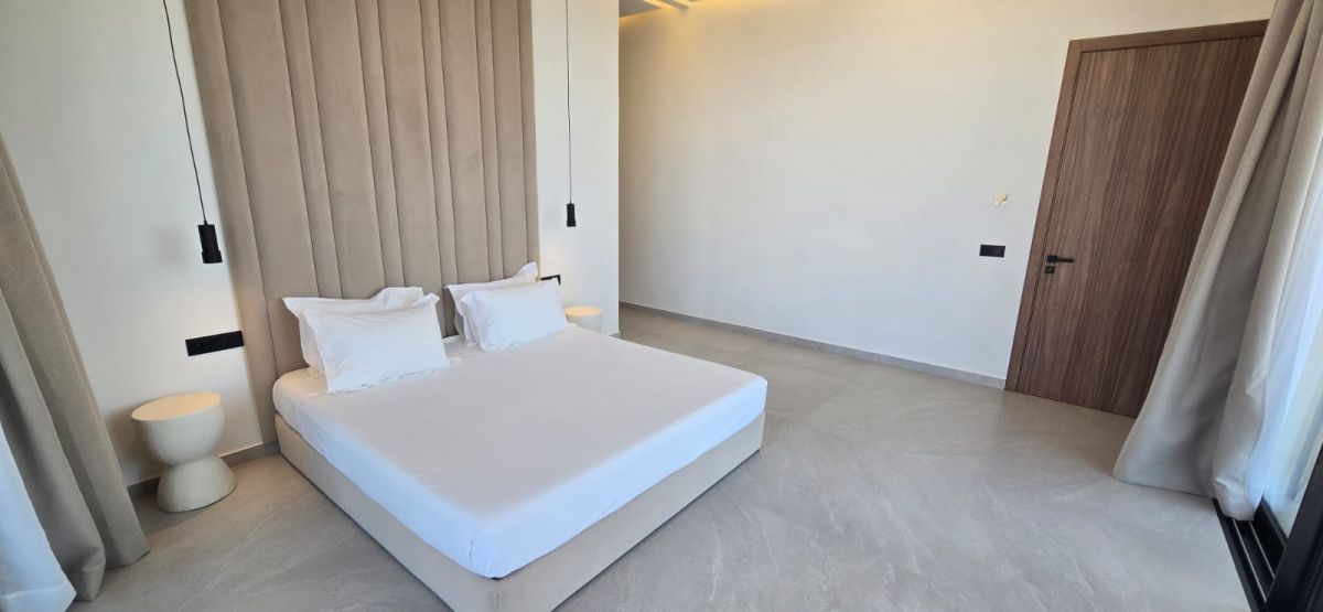 PHOTO-2025-12-11-12-06-49-1