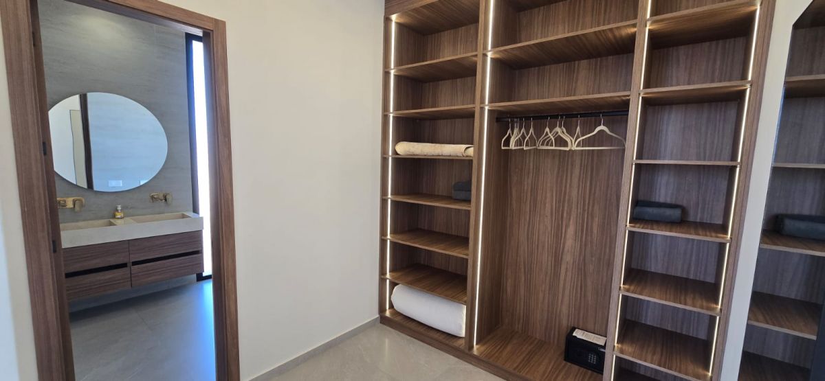 PHOTO-2025-12-11-12-06-49-3