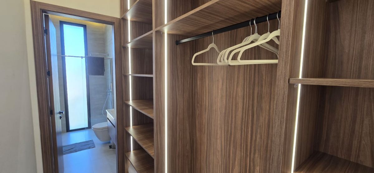 PHOTO-2025-12-11-12-06-50-2