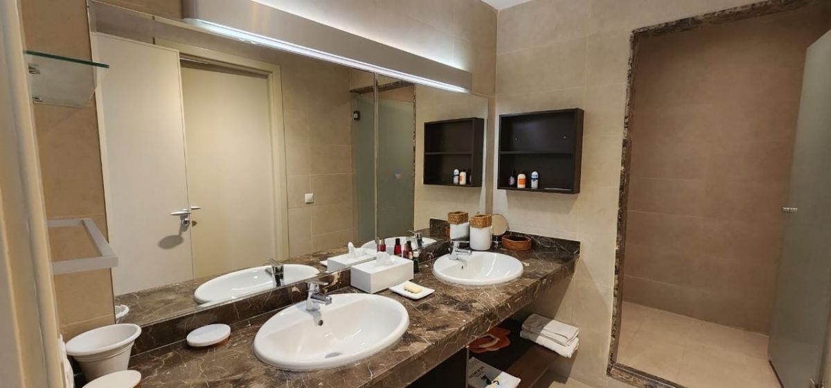 salle de bains marrakech targa