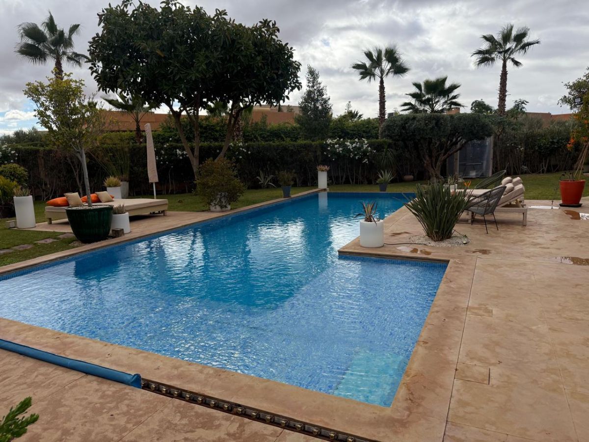 PISCINE MARRAKECH ROUTE AMIZMIZ